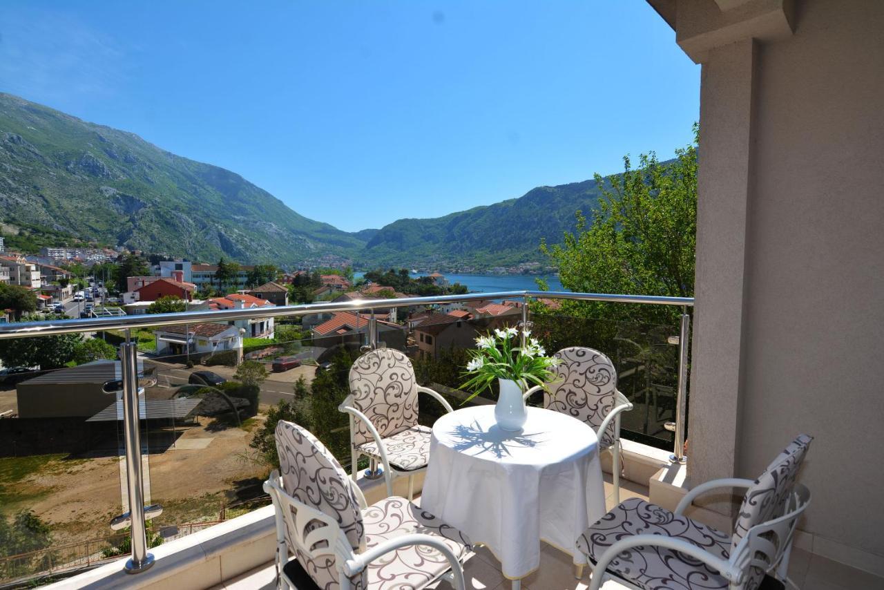 Apartments Olive Kotor Exteriör bild
