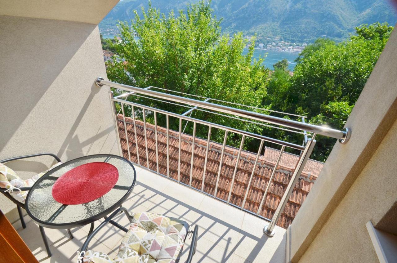Apartments Olive Kotor Exteriör bild